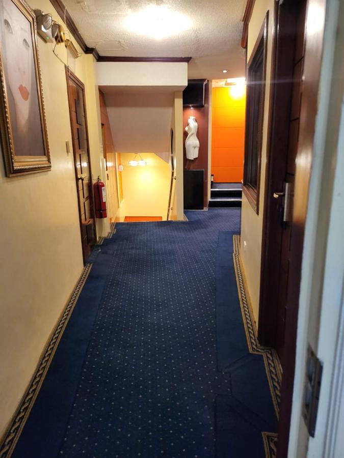 Fields Palace Hotel 앙헬레스 외부 사진