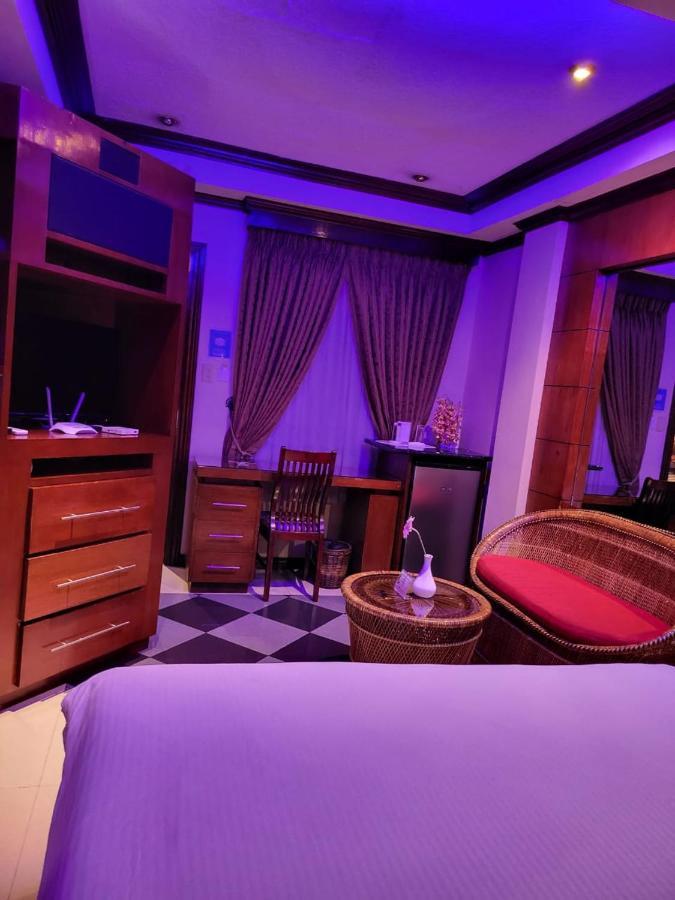 Fields Palace Hotel 앙헬레스 외부 사진
