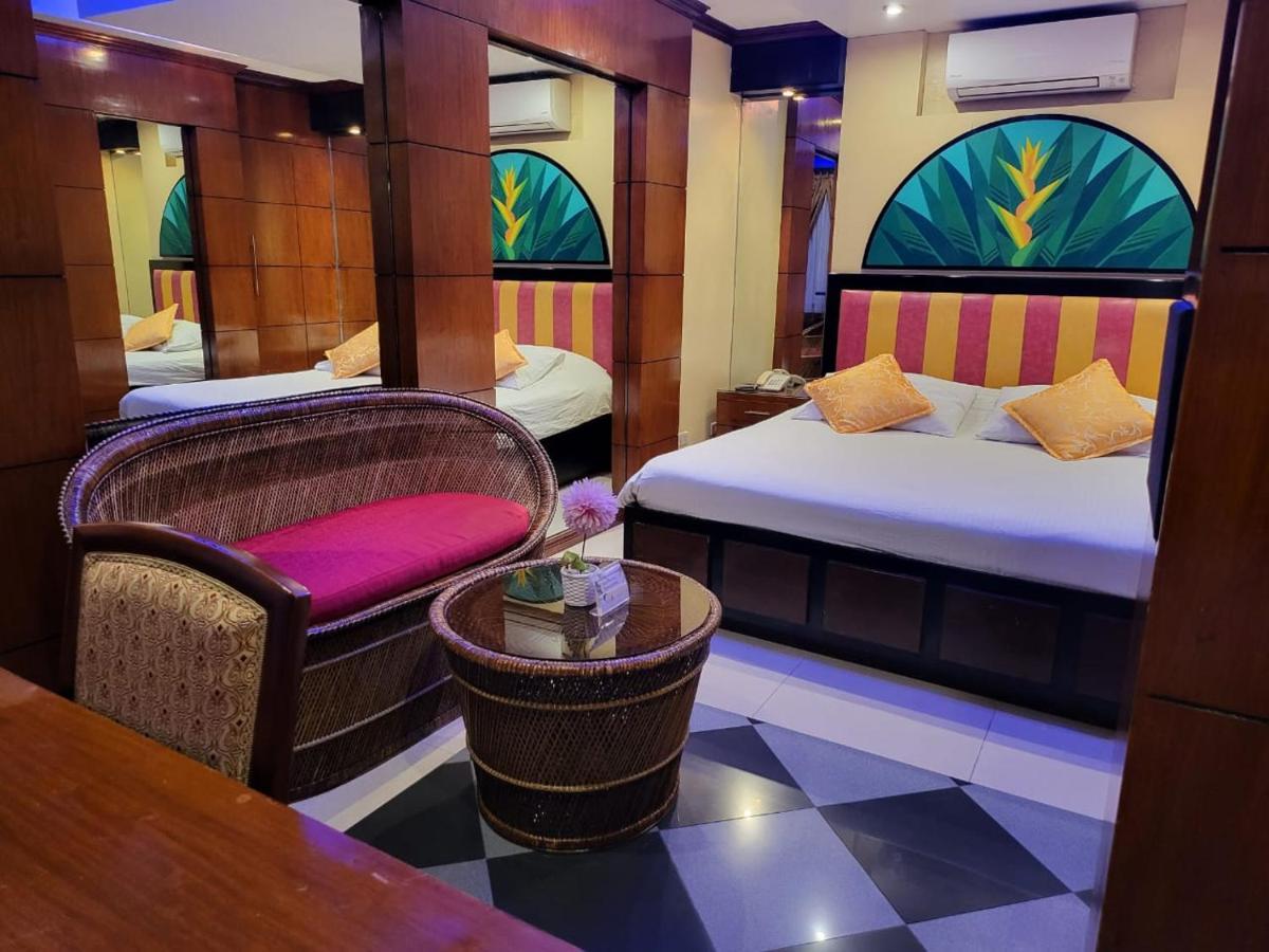 Fields Palace Hotel 앙헬레스 외부 사진