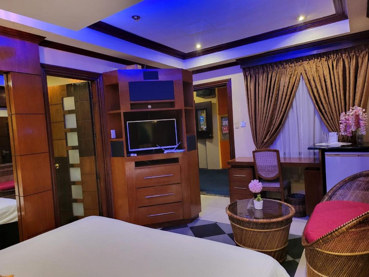 Fields Palace Hotel 앙헬레스 외부 사진