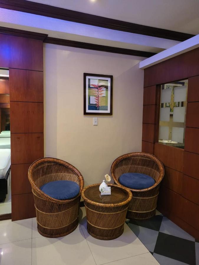 Fields Palace Hotel 앙헬레스 외부 사진