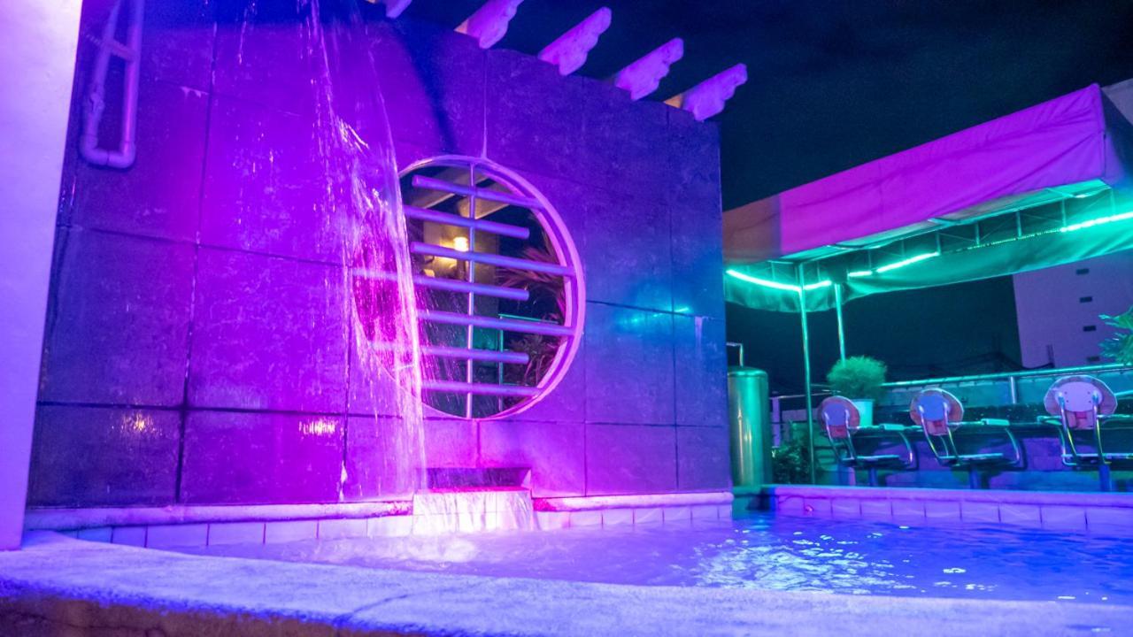 Fields Palace Hotel 앙헬레스 외부 사진